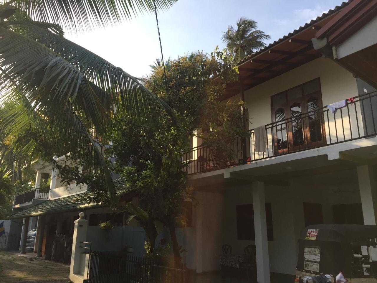 Damith Guest House Unawatuna Eksteriør bilde